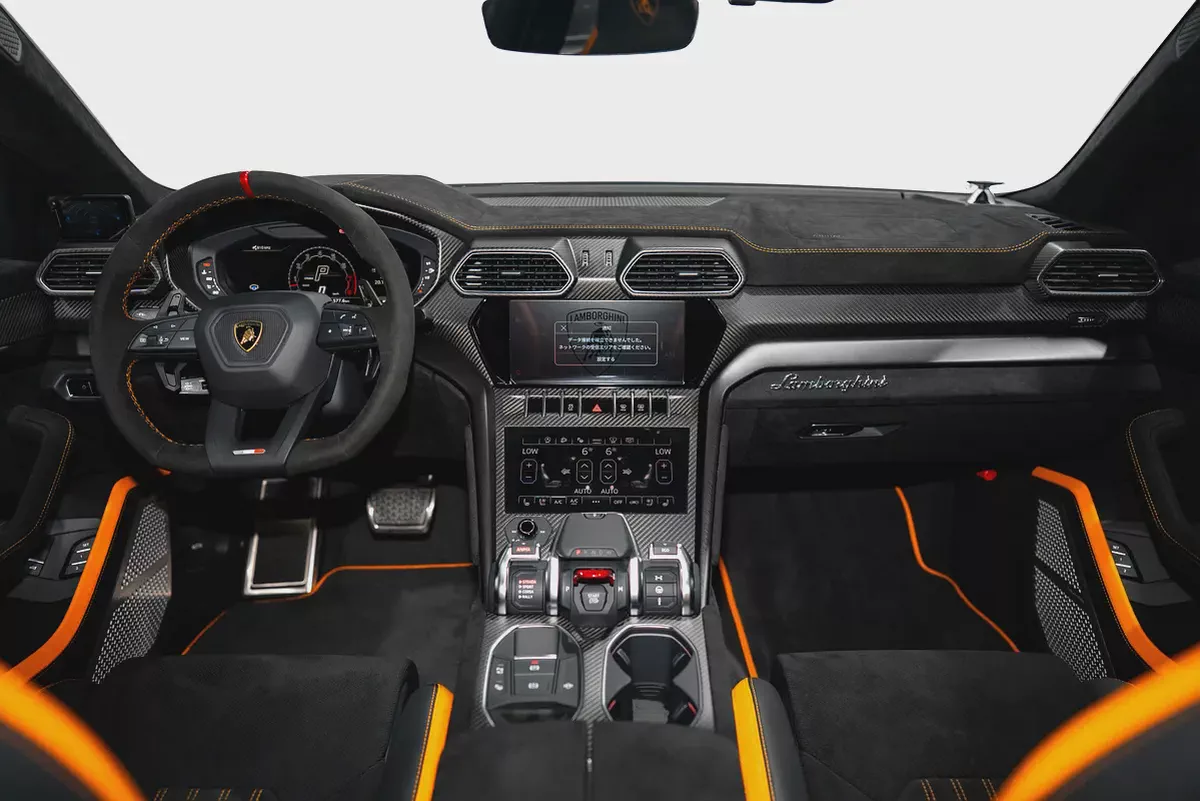 URUS PERFORMANTE | FULL CARBON INT/EXT | EXTENDED PERFORMANTE TRIM | SUNSHINE PACKAGE-9-9