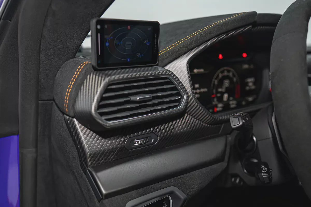 URUS PERFORMANTE | FULL CARBON INT/EXT | EXTENDED PERFORMANTE TRIM | SUNSHINE PACKAGE-12-12