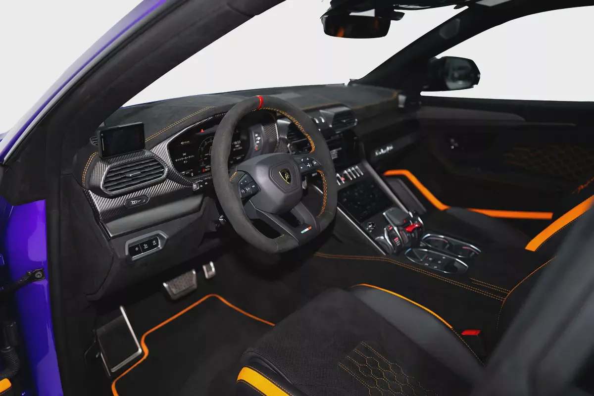 URUS PERFORMANTE | FULL CARBON INT/EXT | EXTENDED PERFORMANTE TRIM | SUNSHINE PACKAGE-7-7