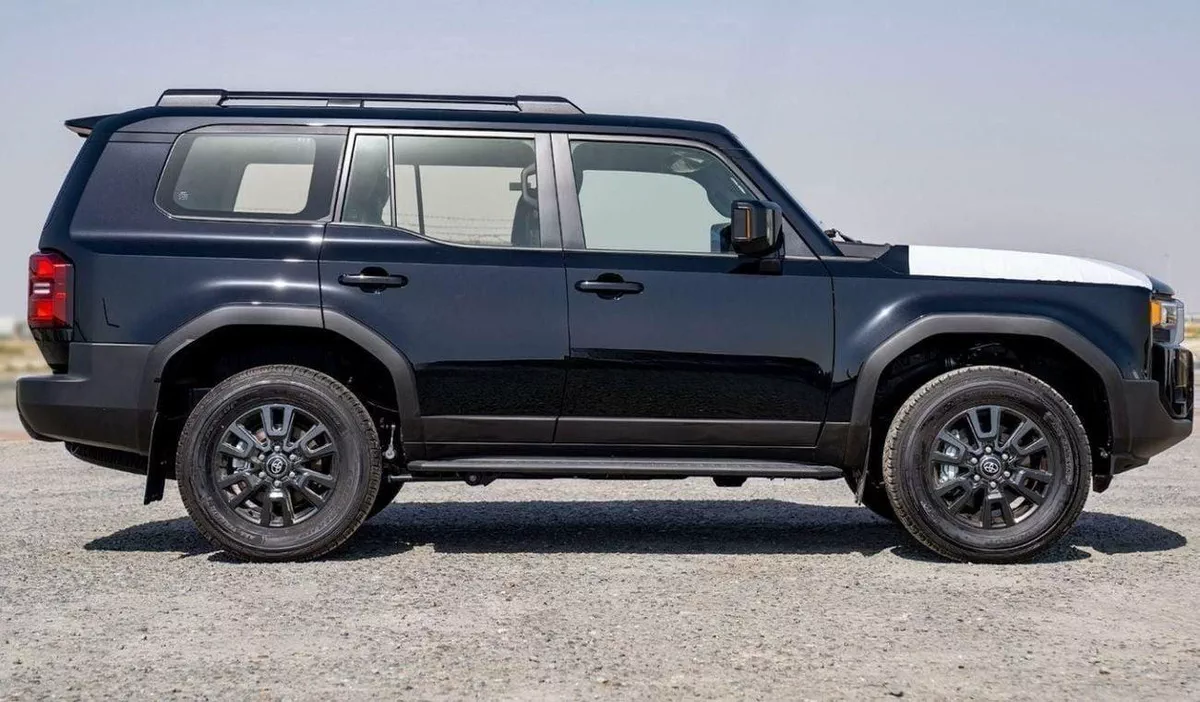 Toyota Prado TXL-2 TOYOTA PRADO 250 2.8D AT MY2026 – BLACK-3-0
