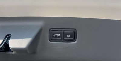 Hyundai Santa Fe  2025 Hyundai Santa Fe New Shape 2.5L V4 - Leather seat - Auto Trunk - 7 Seater - 12000-20