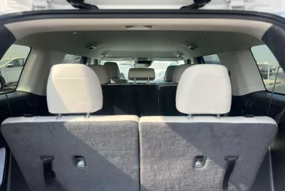Hyundai Santa Fe  2025 Hyundai Santa Fe New Shape 2.5L V4 - Leather seat - Auto Trunk - 7 Seater - 12000-22