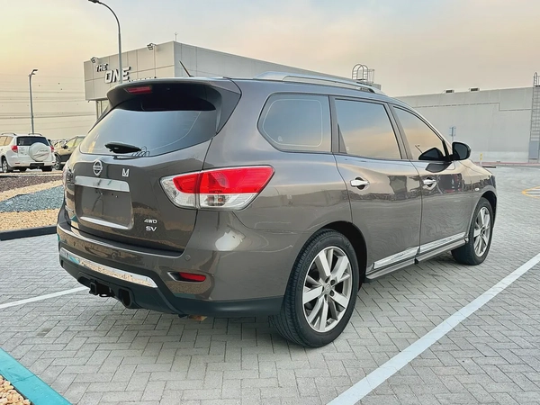 Nissan Pathfinder SV 2015 - GCC Specs - Well Maintained