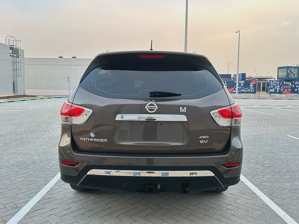 Nissan Pathfinder SV 2015 - GCC Specs - Well Maintained