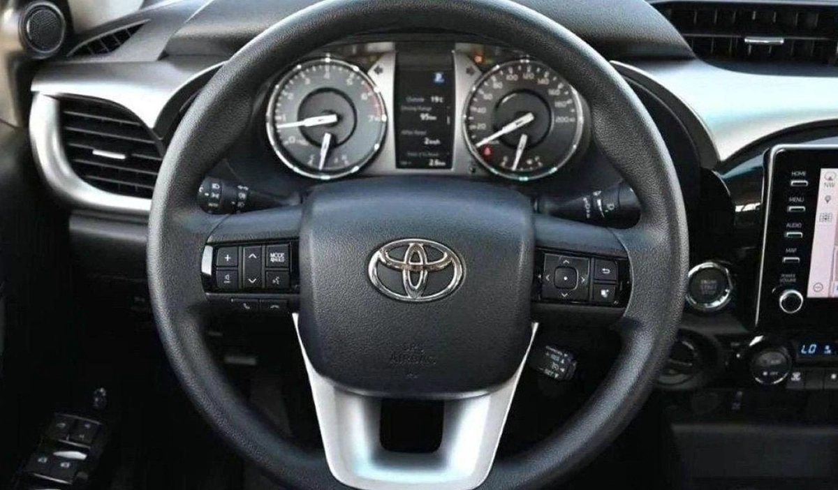 Toyota Hilux SGLX HILUX SR5 4.0LM V6 PETROL-6-0