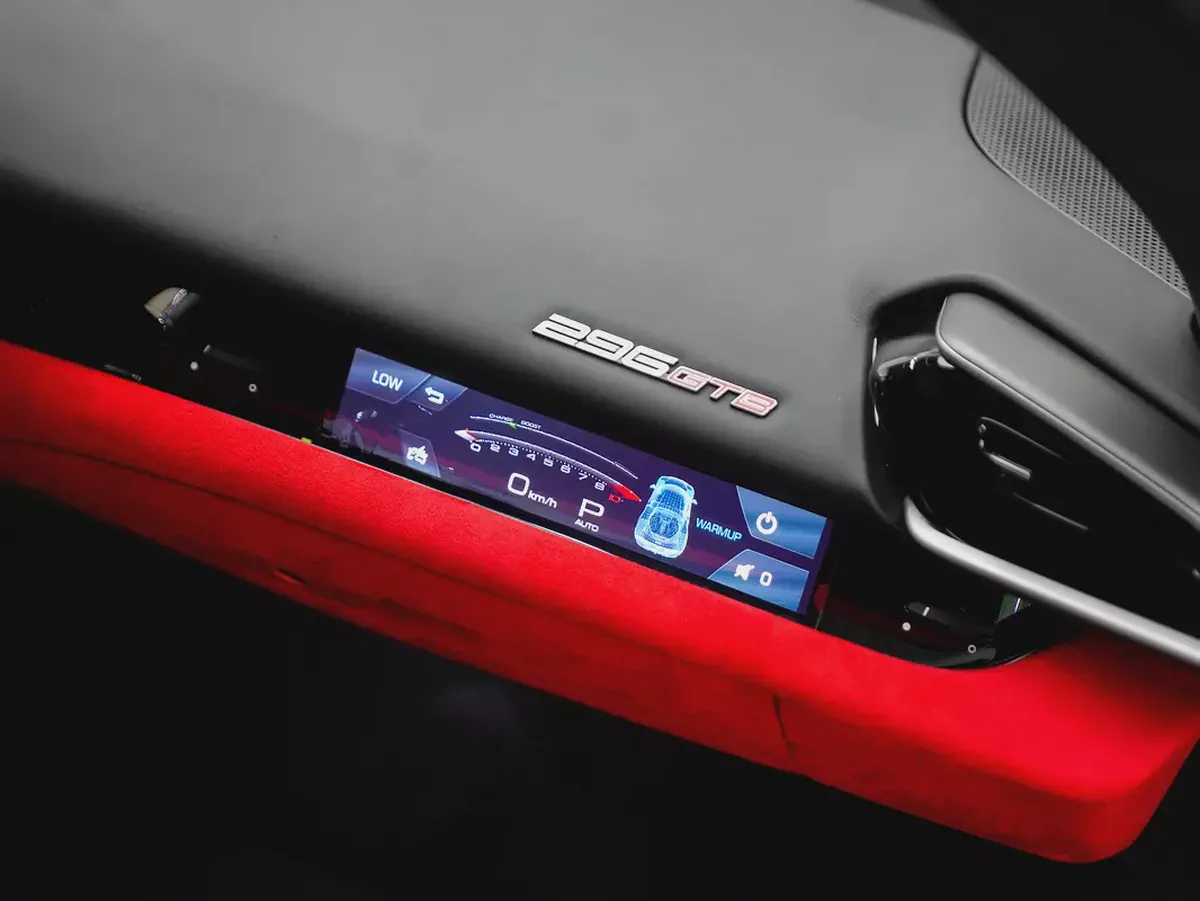 SWAP YOUR CAR for 2024 296 GTB-FREE CONTRACT SERVICE UNTIL 10/2031-CARBON SEATS AND INTERIOR-LIFTING-11-11