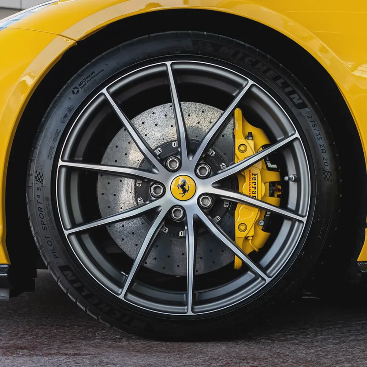 2022 FERRARI 812 GTS( FULL CARBON BODY) DONE ONLY 3000KM-19-19