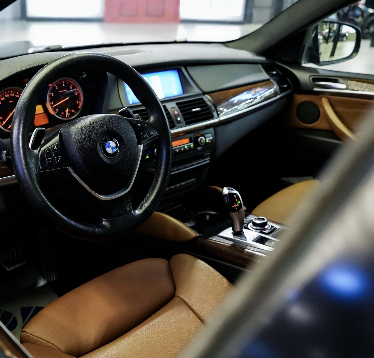 BMW X6 xdrive 35i 2014 Model @ 45000 AED-3-3