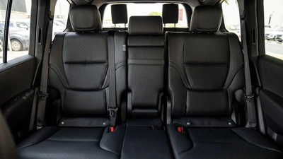 Toyota Land Cruiser VXR 3.3L diesel MY2025-3