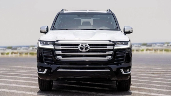 Toyota Land Cruiser VXR 3.3L diesel MY2025