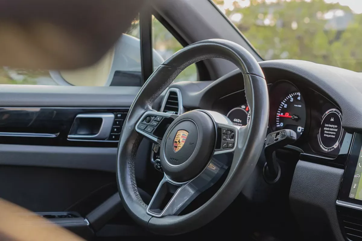 Porsche Cayenne Standard 2019-9-9