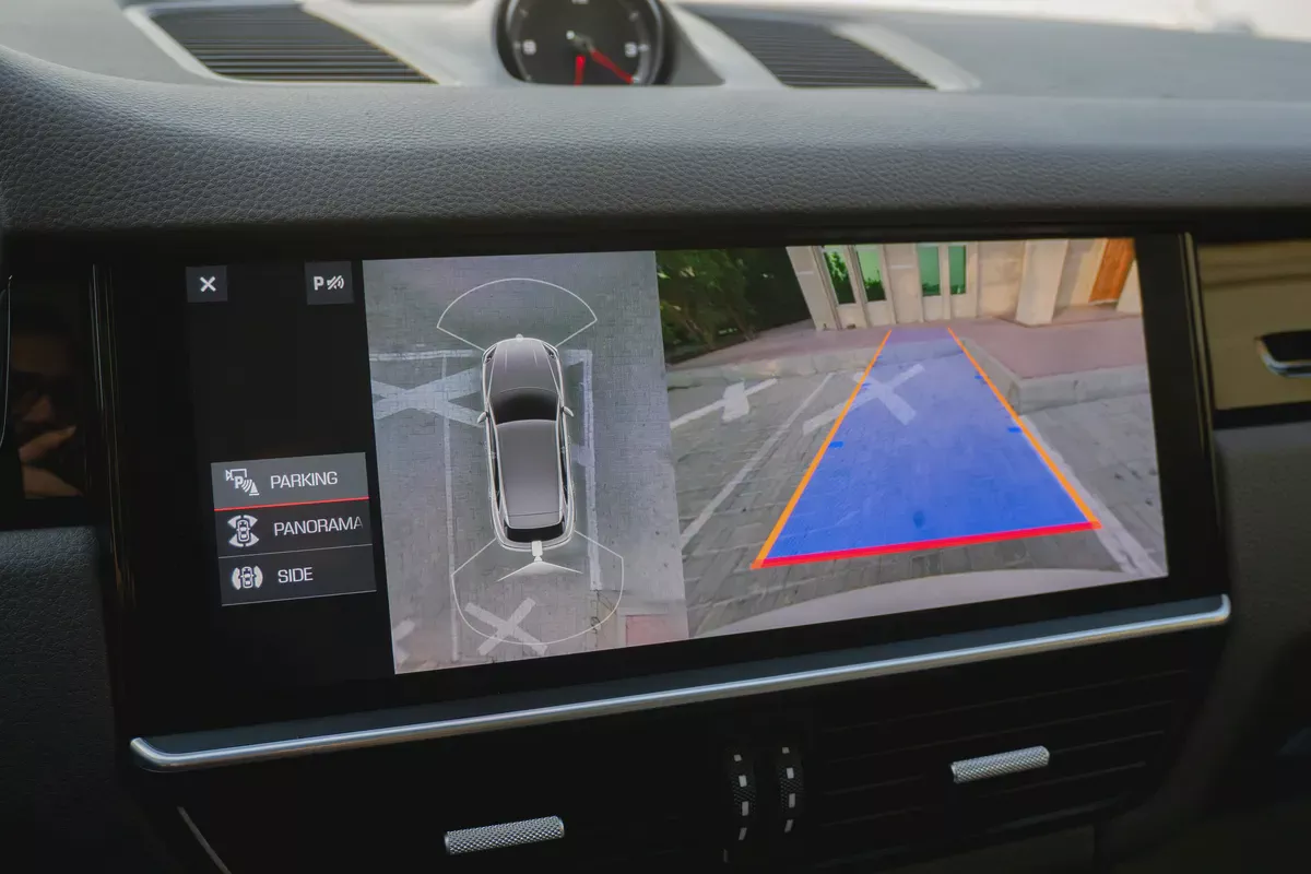Porsche Cayenne Standard 2019-15-15