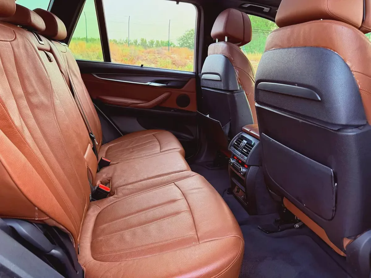 BMW X5 xDrive35i 2015 GCC Specs - Maintained Luxury-7-7