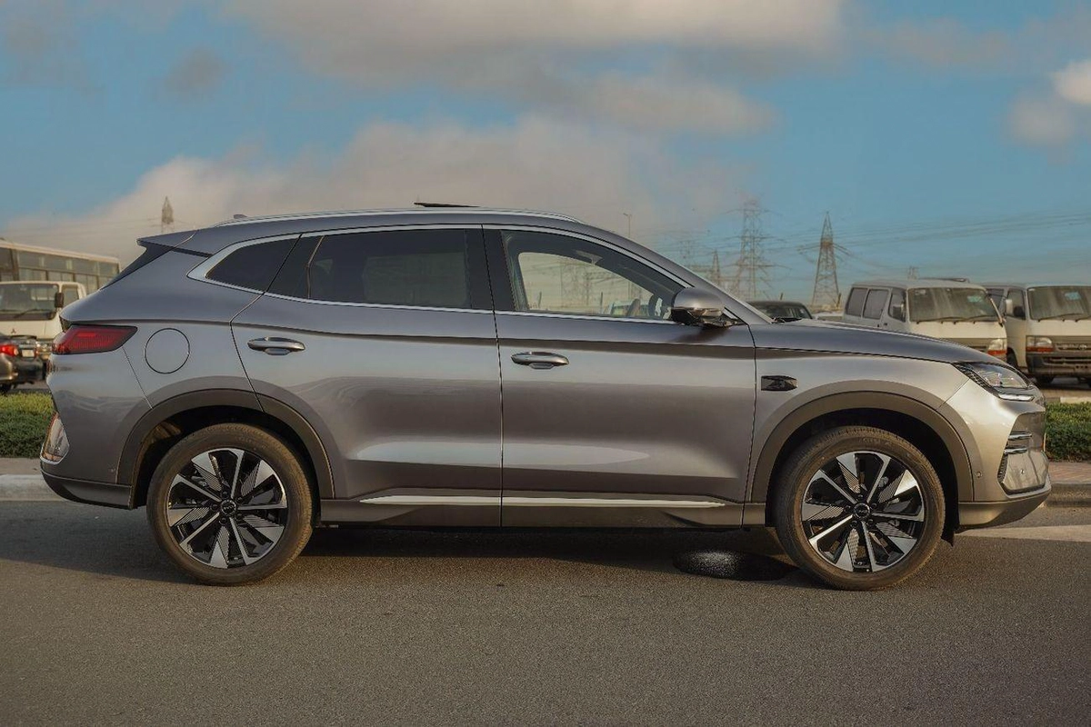 BYD Song Plus 2025 Smart Driving Edition 605km Flagship Silver 0Km-7-7