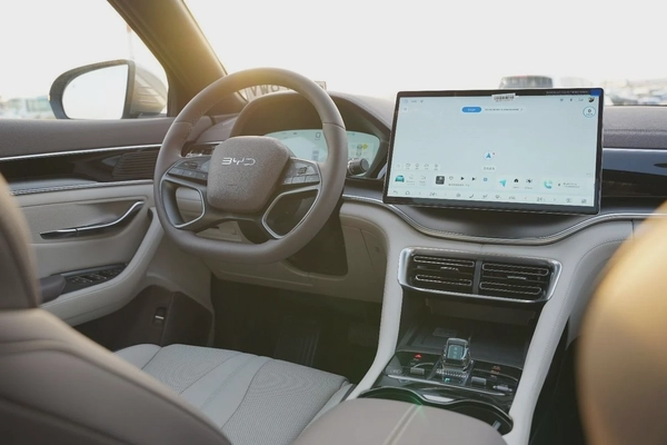 BYD Song Plus 2025 Smart Driving Edition 605km Flagship Silver 0Km