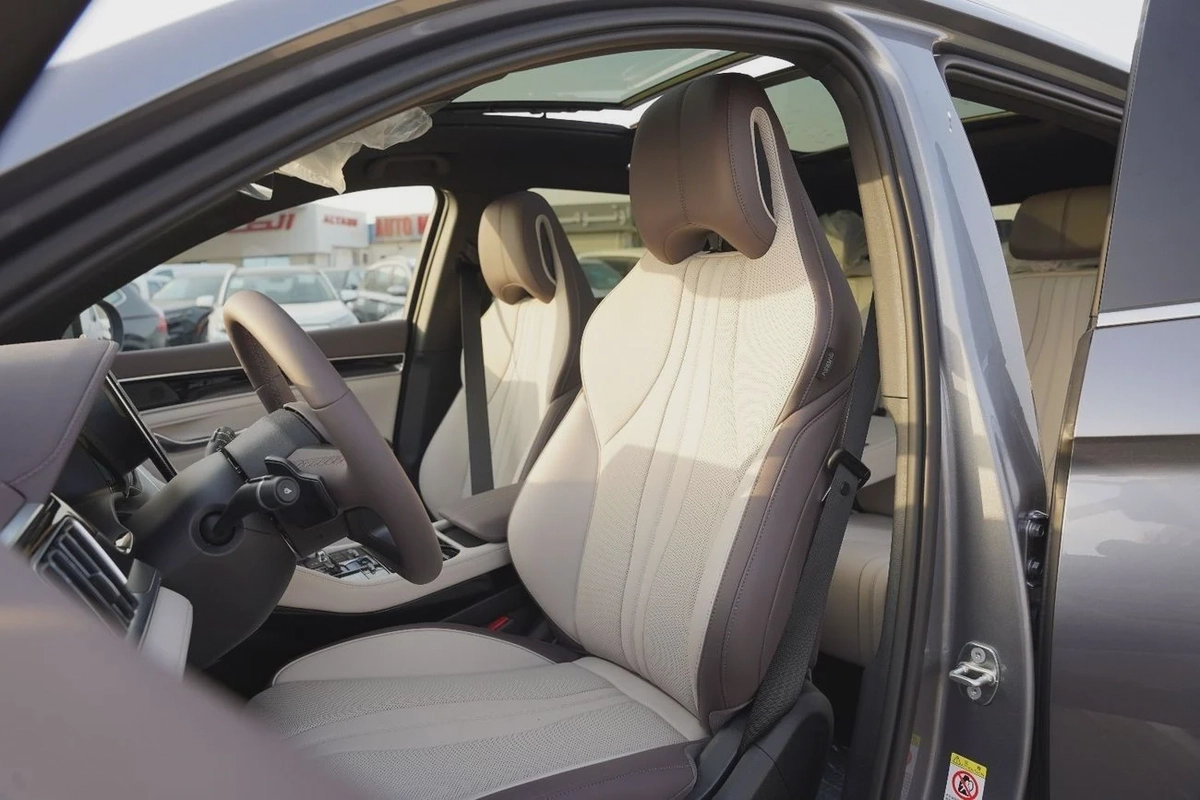 BYD Song Plus 2025 Smart Driving Edition 605km Flagship Silver 0Km-11-11