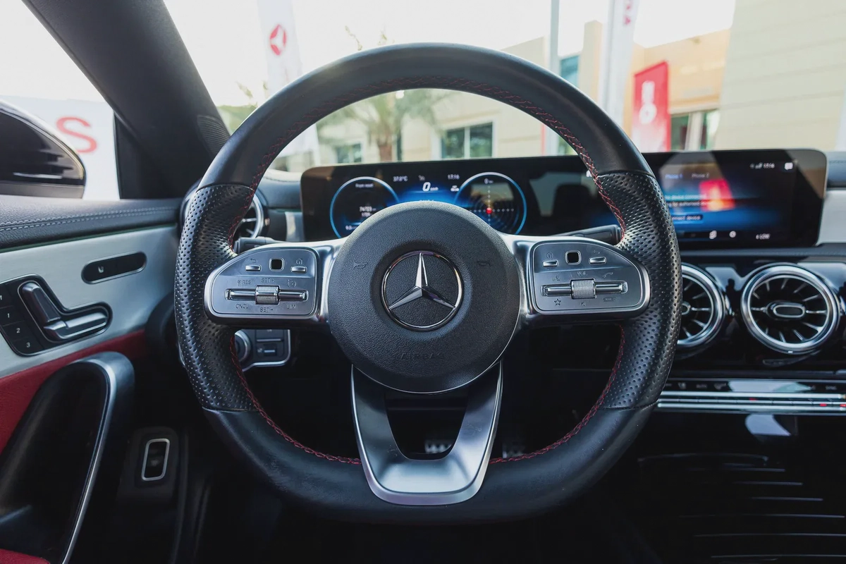 Mercedes-Benz CLA 250-19-19