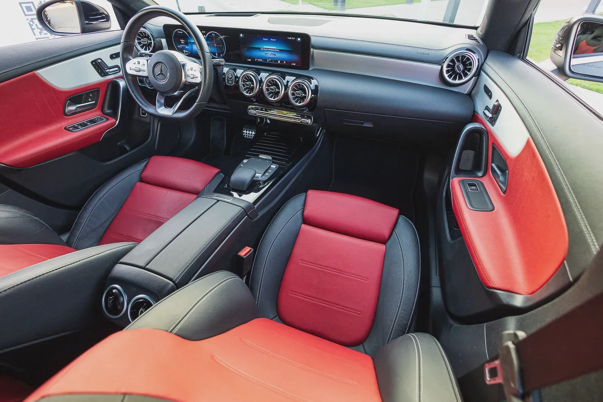 Mercedes-Benz CLA 250-10-10
