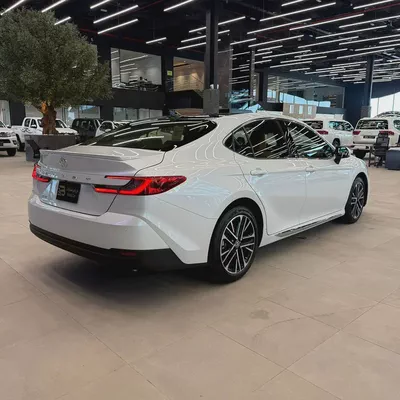 Toyota Camry 2026 GLE - Brand New - GCC Specs-4