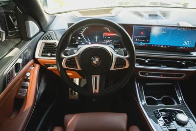 BMW X7 M60i Agency Warranty Full Service History GCC  2024 Low Mileage 4.4L Twin Turbo V8-19
