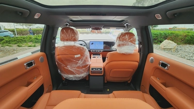 Li Auto L7 Ultra (Black Orange)-11