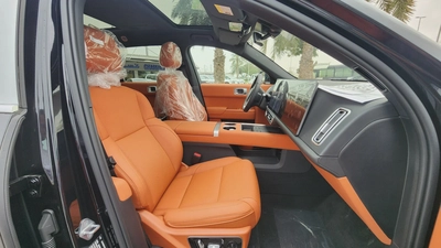 Li Auto L7 Ultra (Black Orange)-21