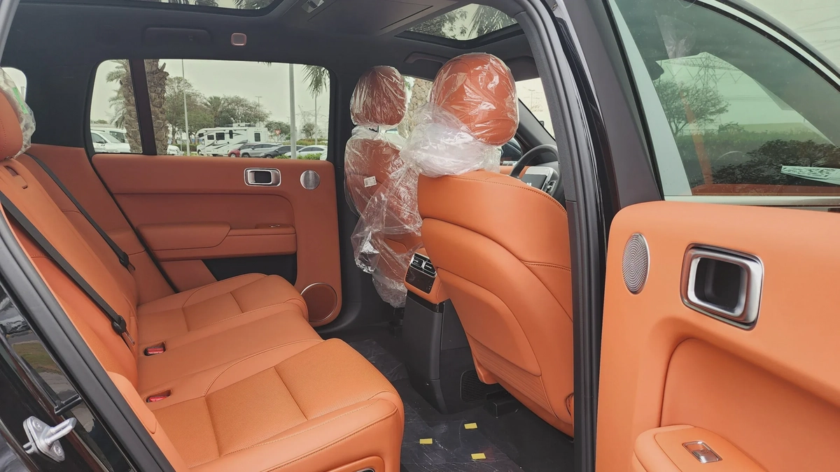 Li Auto L7 Ultra (Black Orange)-9-9