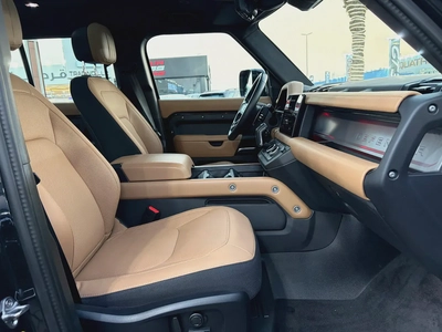 2025. Defender V8. P525.-11