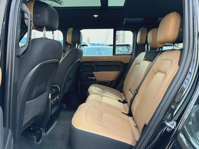 2025. Defender V8. P525.-12