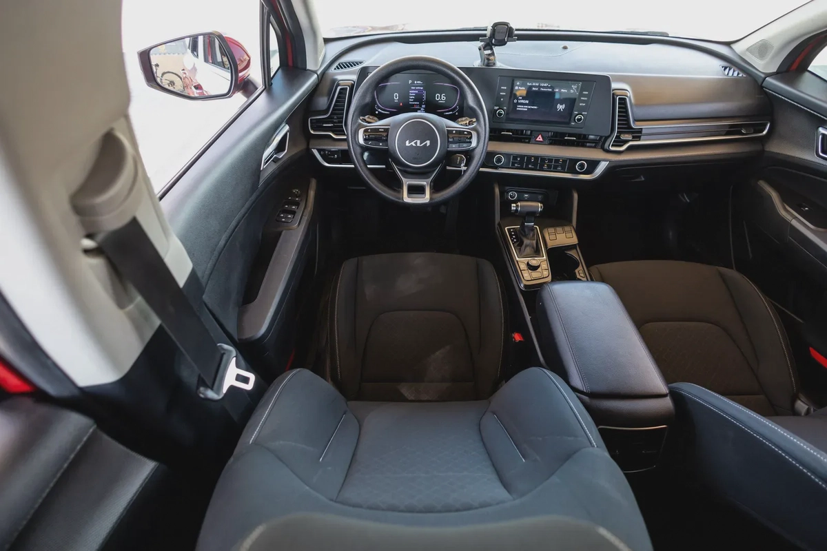 Kia Sportage-4-4