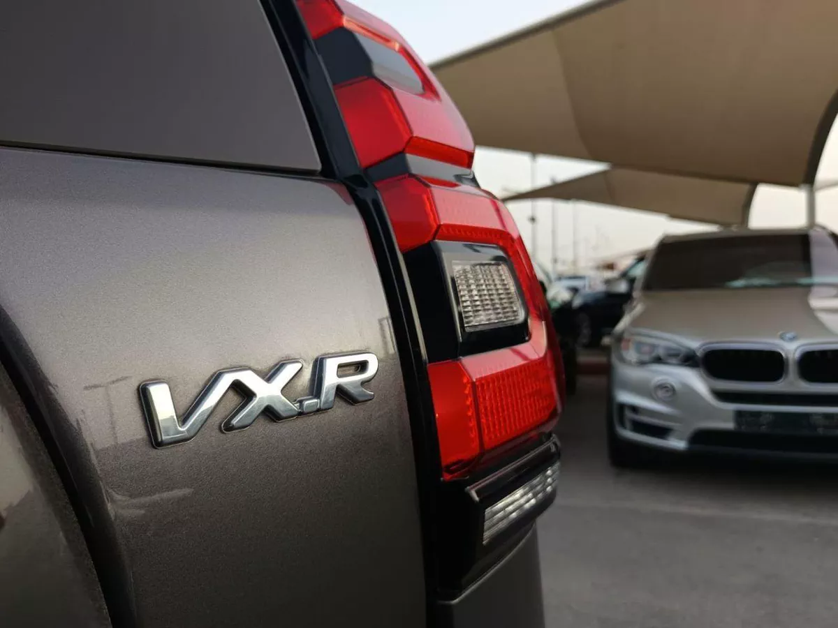Toyota Prado VXR PRADO VXR FULL OPTION V6 4.0L  GRAY COLOUR BEST PRICE!!!!-6-0