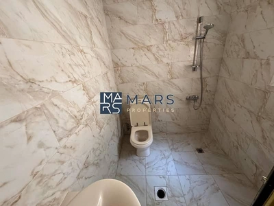 🌟 Luxurious 6-Bedroom Villa with Private Garden in Al Juraina-11