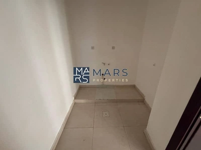 🌟 Luxurious 6-Bedroom Villa with Private Garden in Al Juraina-20
