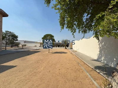 🌟 Luxurious 6-Bedroom Villa with Private Garden in Al Juraina-22