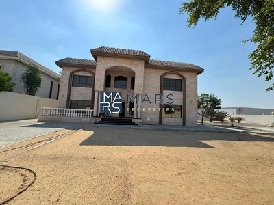 🌟 Luxurious 6-Bedroom Villa with Private Garden in Al Juraina-1