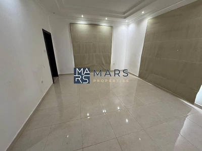 🌟 Luxurious 6-Bedroom Villa with Private Garden in Al Juraina-5