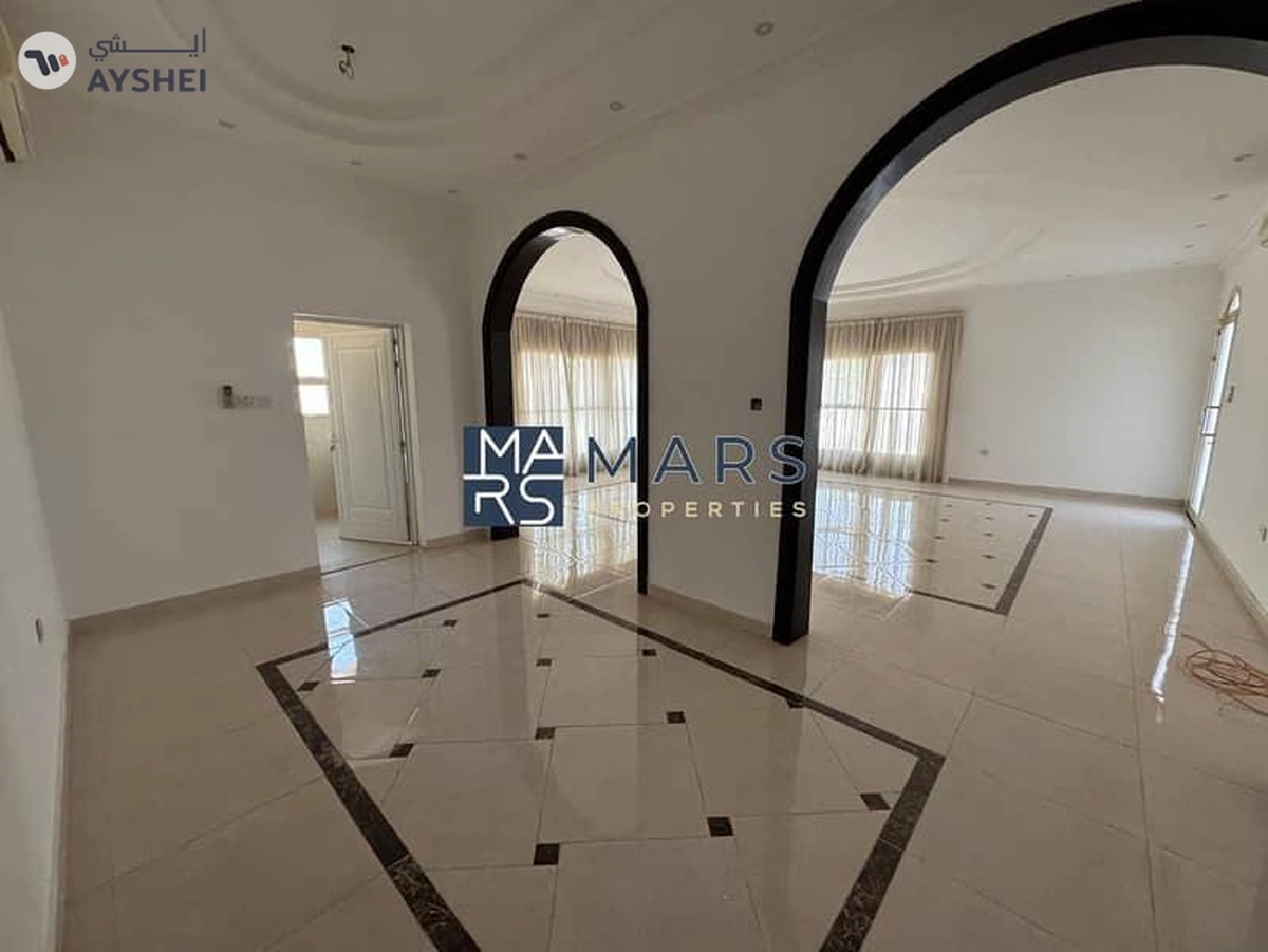 🌟 Luxurious 6-Bedroom Villa with Private Garden in Al Juraina-12-12