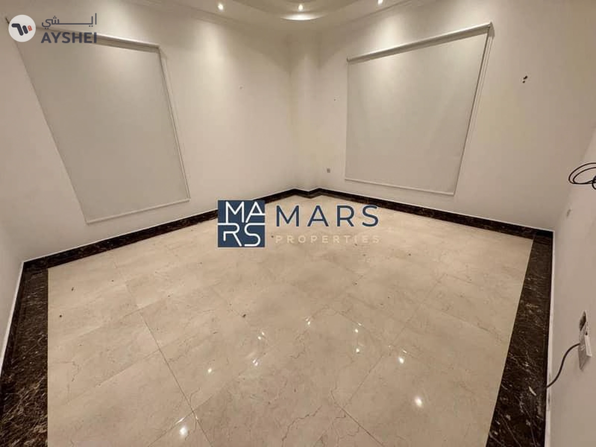 🌟 Luxurious 6-Bedroom Villa with Private Garden in Al Juraina-26-26