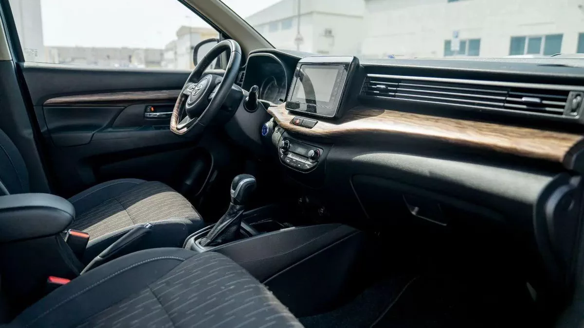 Toyota Rumion STANDARD EMI from 27,35 | Zero Downpayment-8-8