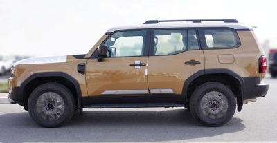 Toyota Prado PRADO FULL OPTION PETROL VXR 2.4T-3