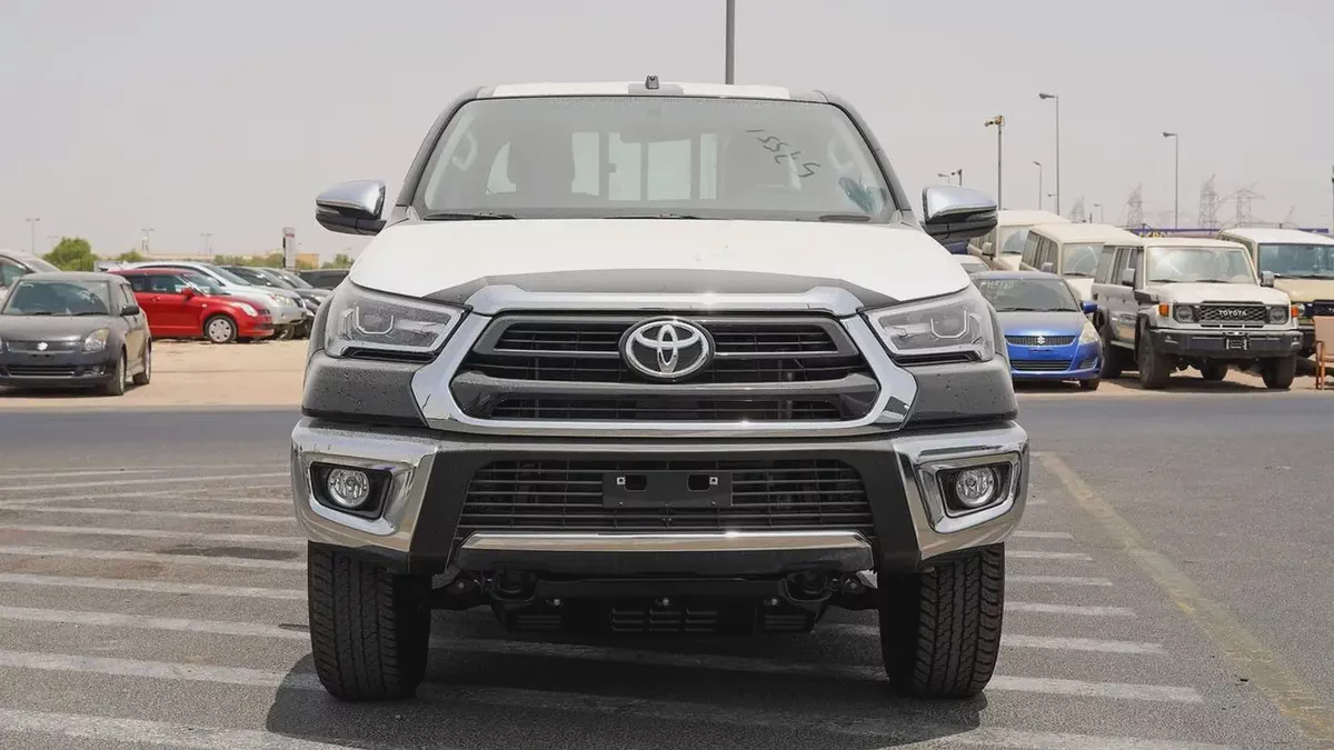 Toyota Hilux Double Cab DLS 2026 GCC Specs