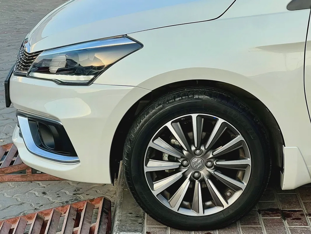 Suzuki Ciaz 2023 Gulf, fully loaded, accident-free.-5-5