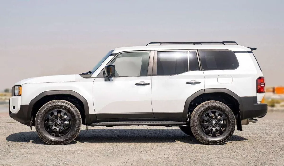 Toyota Prado GXL 1ST EDITION (LHD) TOYOTA PRADO 250 2.4P AT FIRST EDITION MY2024 – WHITE-2-0