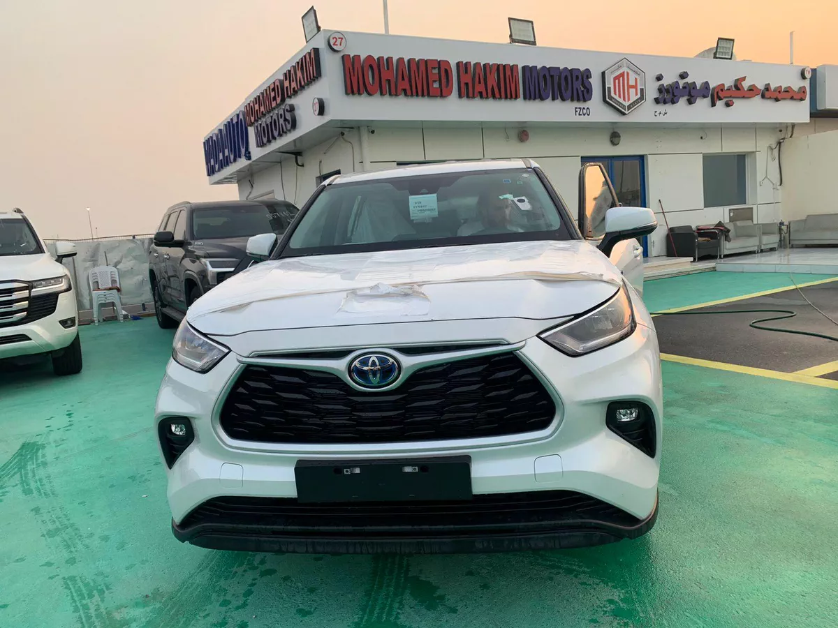 New 2023 Toyota Highlander-3-3