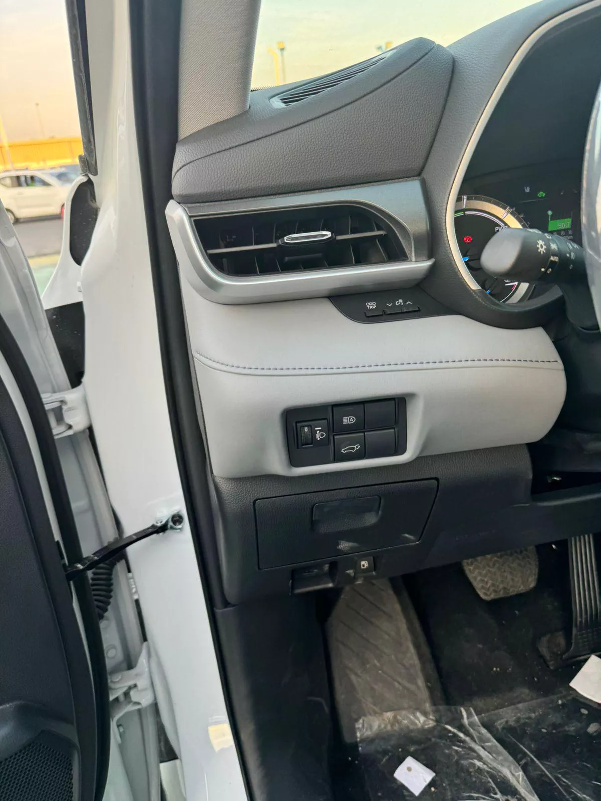 New 2023 Toyota Highlander-8-8