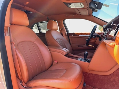 Bentley Mulsanne Special Edition 2011 - GCC Specs - Pristine Condition-17