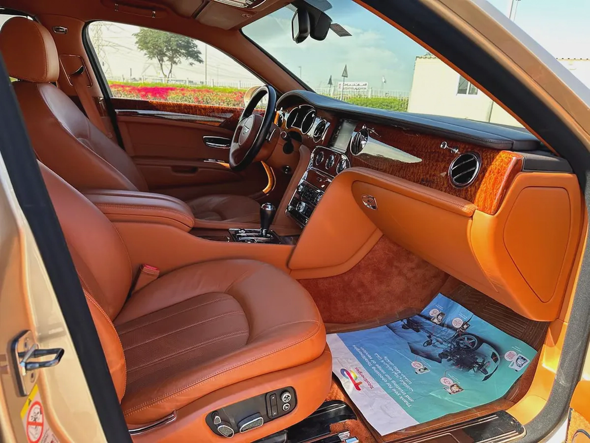 Bentley Mulsanne Special Edition 2011 - GCC Specs - Pristine Condition-16-16