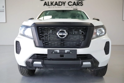 NISSAN NAVARA 2.5 PETROL SE 4X2 MT DC PLUS-14