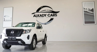 NISSAN NAVARA 2.5 PETROL SE 4X2 MT DC PLUS-8