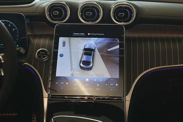 MERCEDES-BENZ -GLC COUPE -GLC200-4MATIC-0KM-2026-GCC SPECS-UNDER WARRANTY (Available 3 colors)